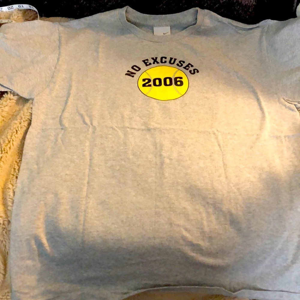 🎉4 for $20 Large Nike “no excuses” tennis  T-shirt